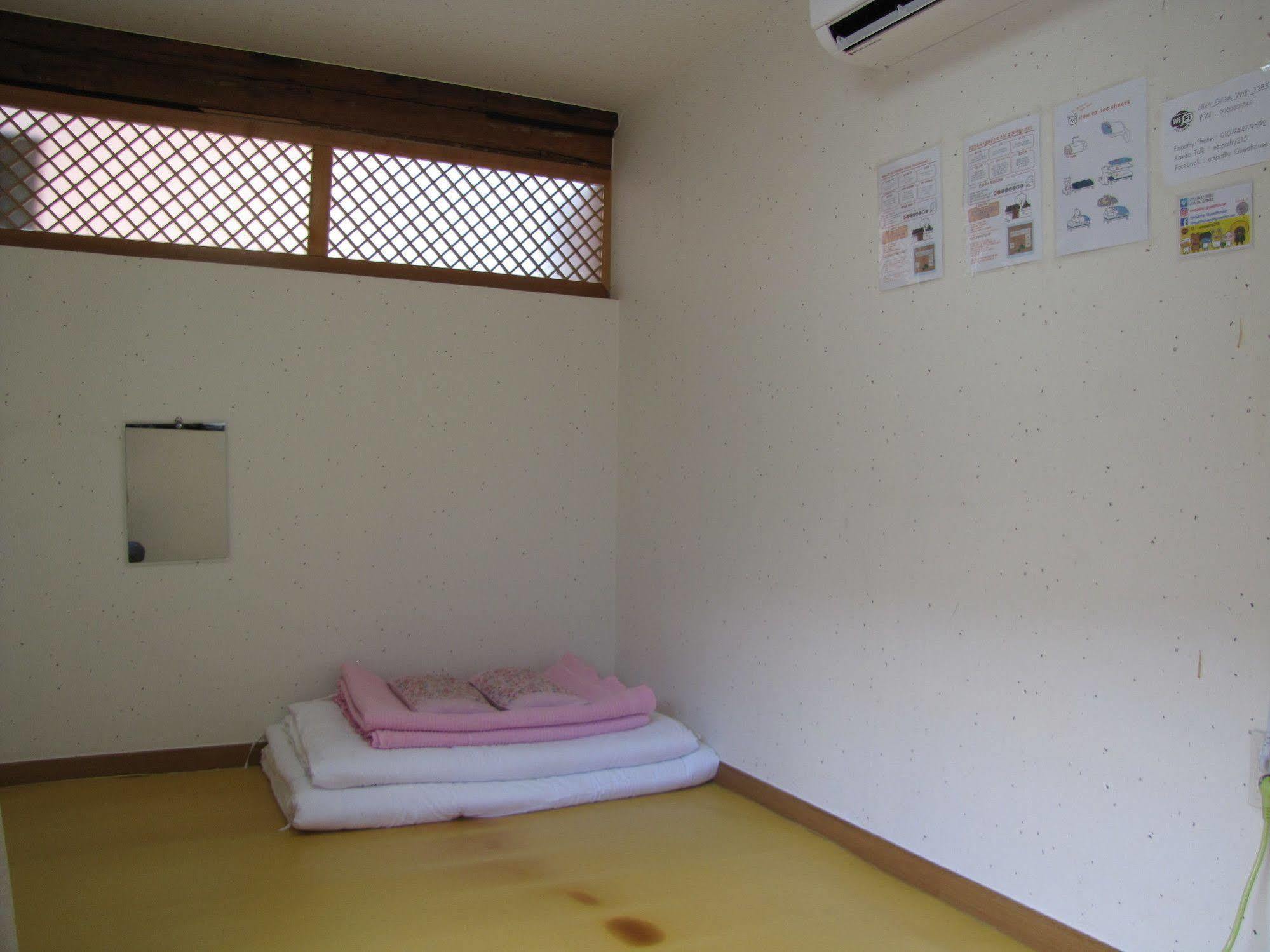 Empathy Hanok Guesthouse Daegu Exteriör bild