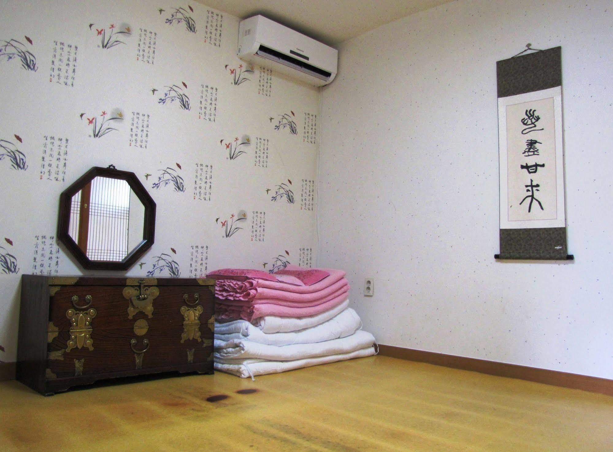 Empathy Hanok Guesthouse Daegu Exteriör bild